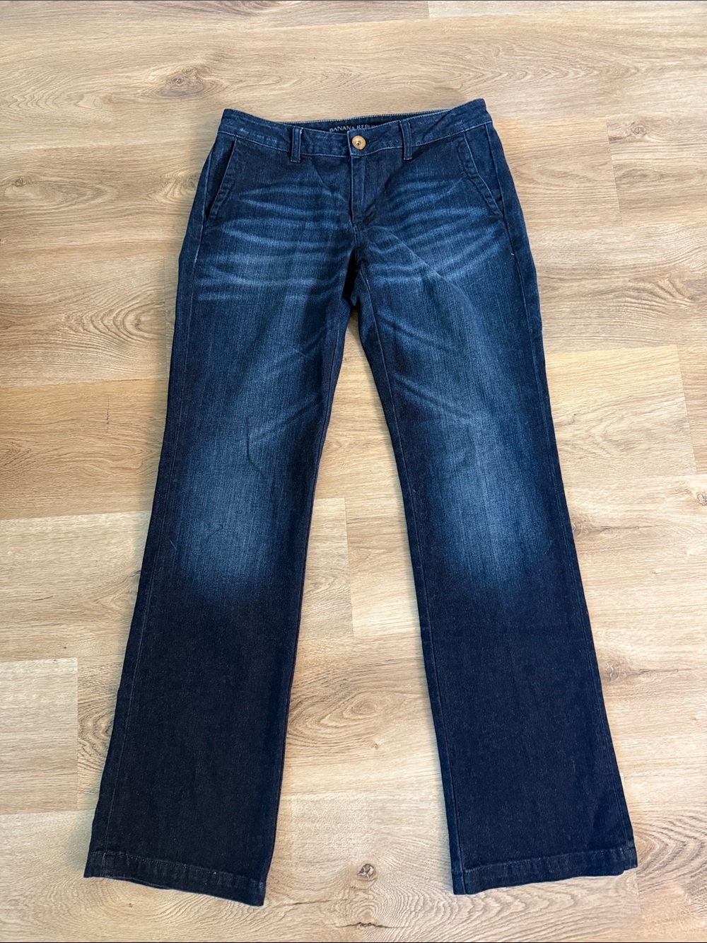 Banana Republic Dark Indigo Blue Straight-Leg Women’s Jeans size 29